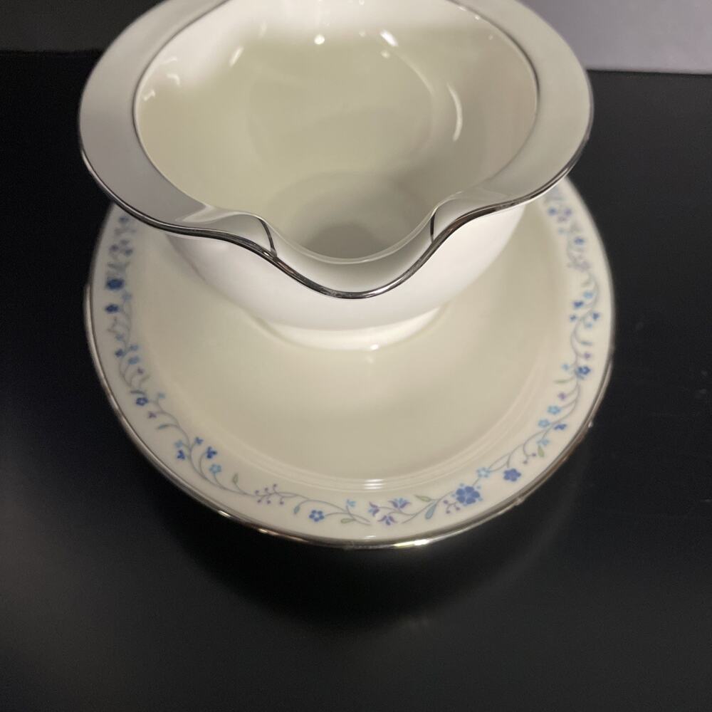 Noritake China SERENE GARDEN 7164 GRAVY BOAT with ATTACHED UNDERPLATE Japan - Picture 6 of 12